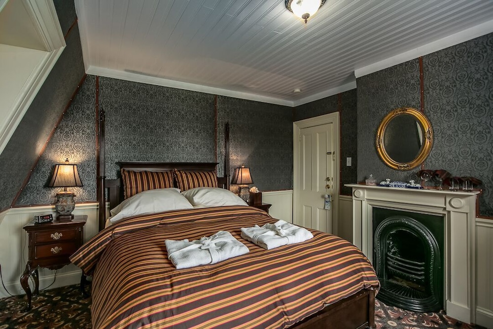 Thomas Room photo 3