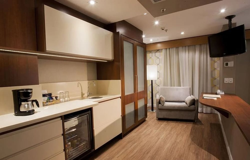 Traditional Studio Suite