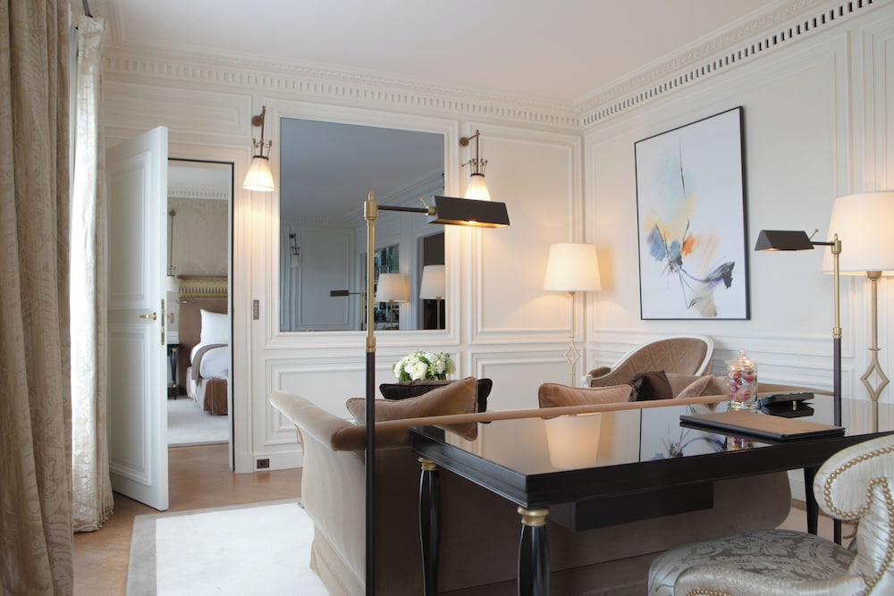 Suite (Eiffel) photo 3