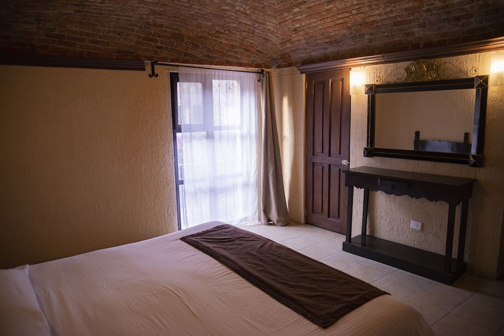 Superior Room, 2 Bedrooms, Balcony, City View photo 3