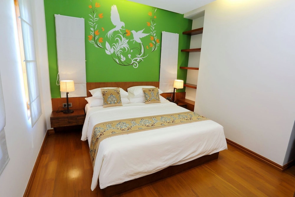 Deluxe Studio Suite, 1 Bedroom, Garden View photo 3