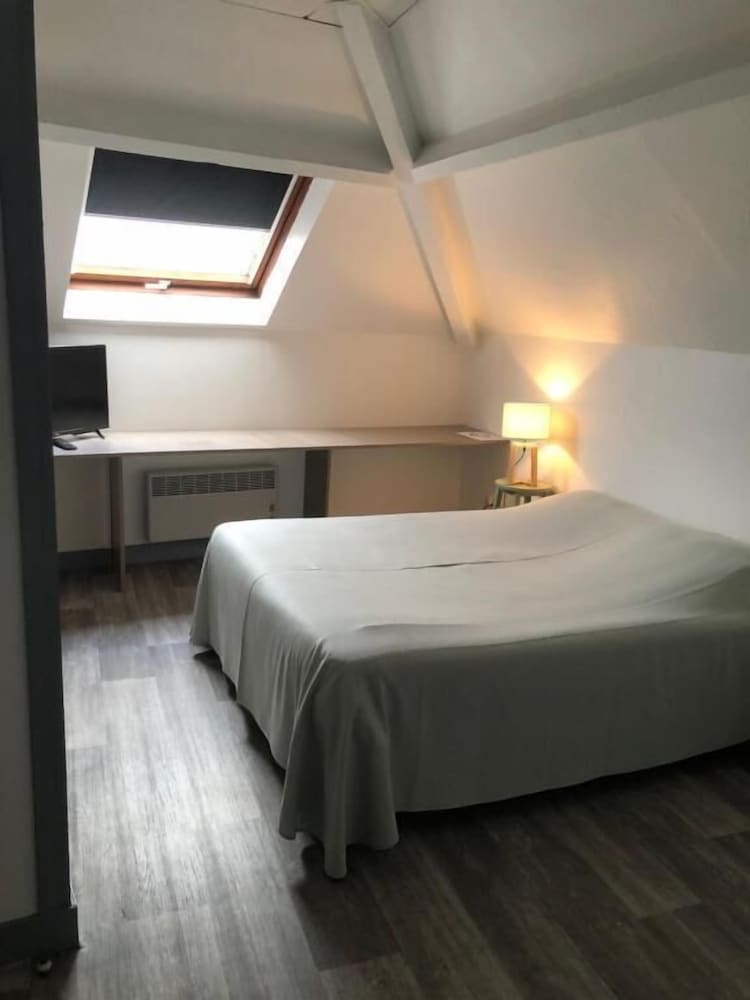 Classic Triple Room - Photo 2