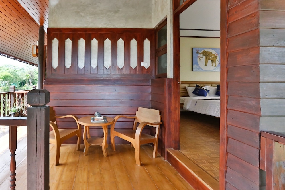 Deluxe Double Room with River View photo 3