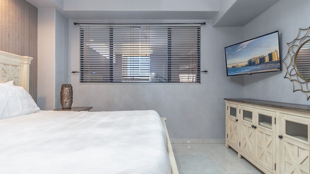 Condo, 1 King Bed with Sofa bed, Balcony, Ocean View (Las Palomas Resort Opalo 502)