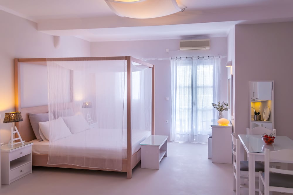 Honeymoon Suite photo 1