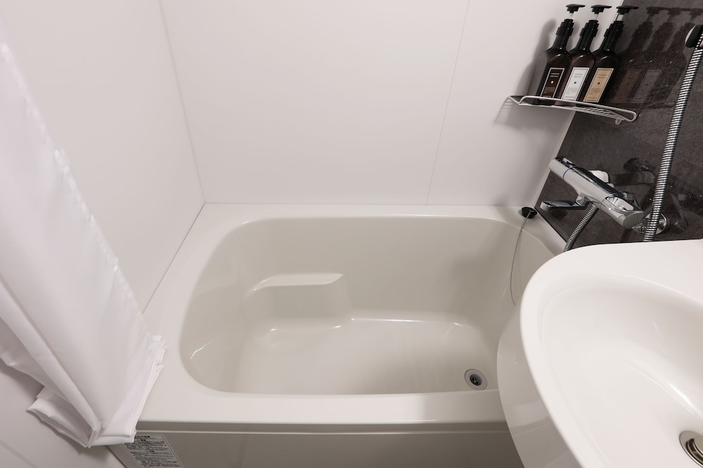 Standard Twin Room - Photo 6