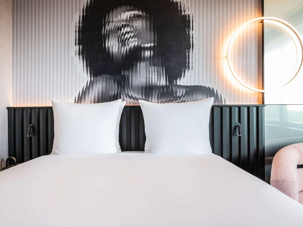 Room, 1 Double Bed - Photo 4