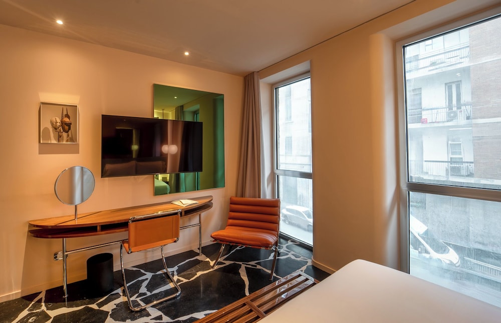 Superior Single Room