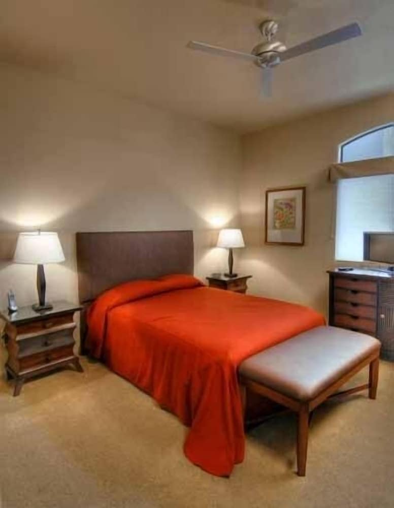 Condo, 2 Bedrooms photo 3