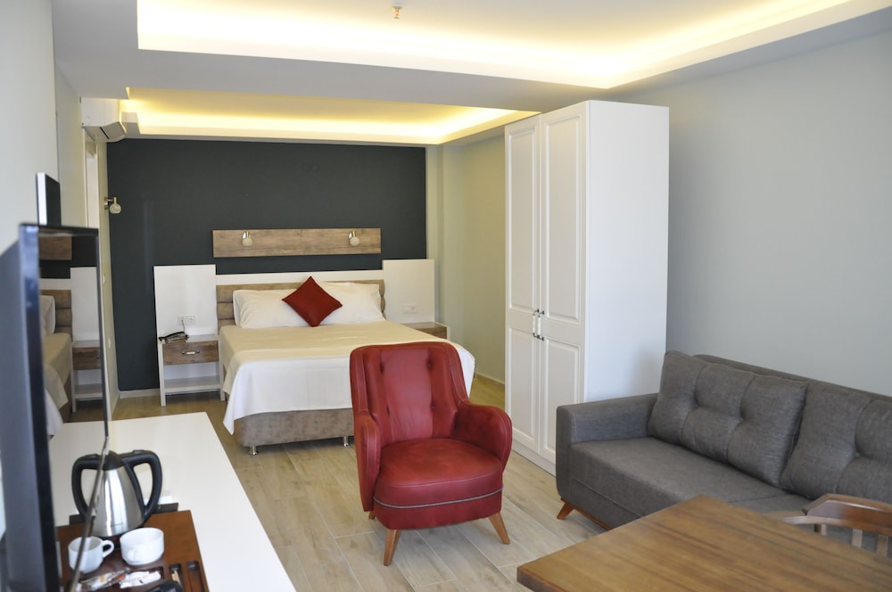 Deluxe Suite photo 1