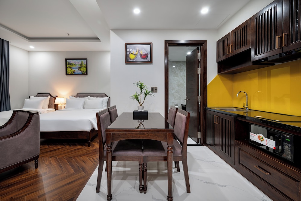 Studio, Multiple Beds, Balcony - Photo 3