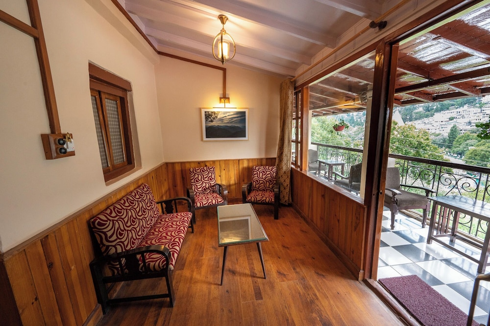 Suite (Heritage) - Photo 16