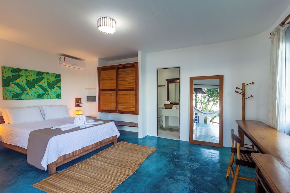 Suite Presidencial, cama king, vista para o mar, acessivel escadas.