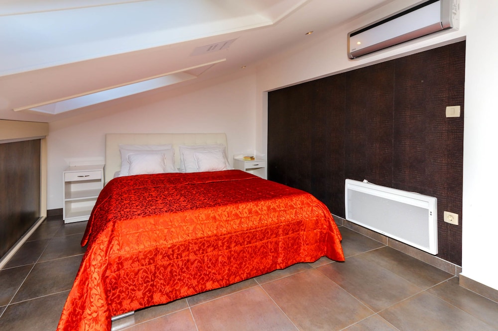 Luxury Apartment, 2 Bedrooms, Balcony, Sea View photo 1