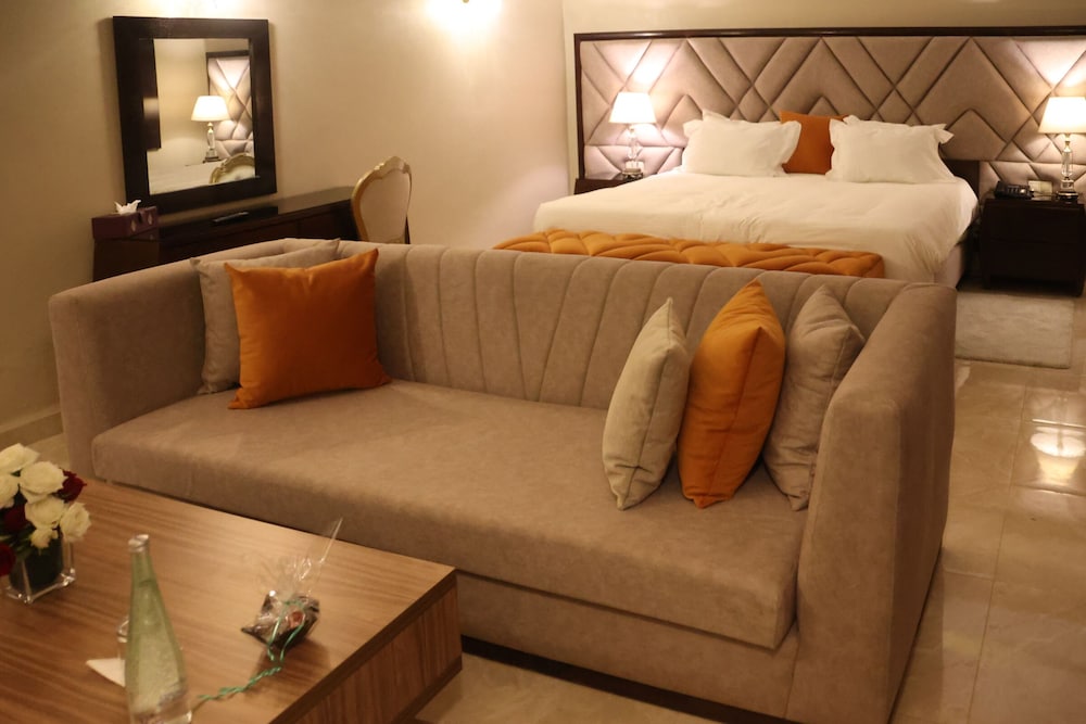 SUITE PRESTIGE - Photo 10