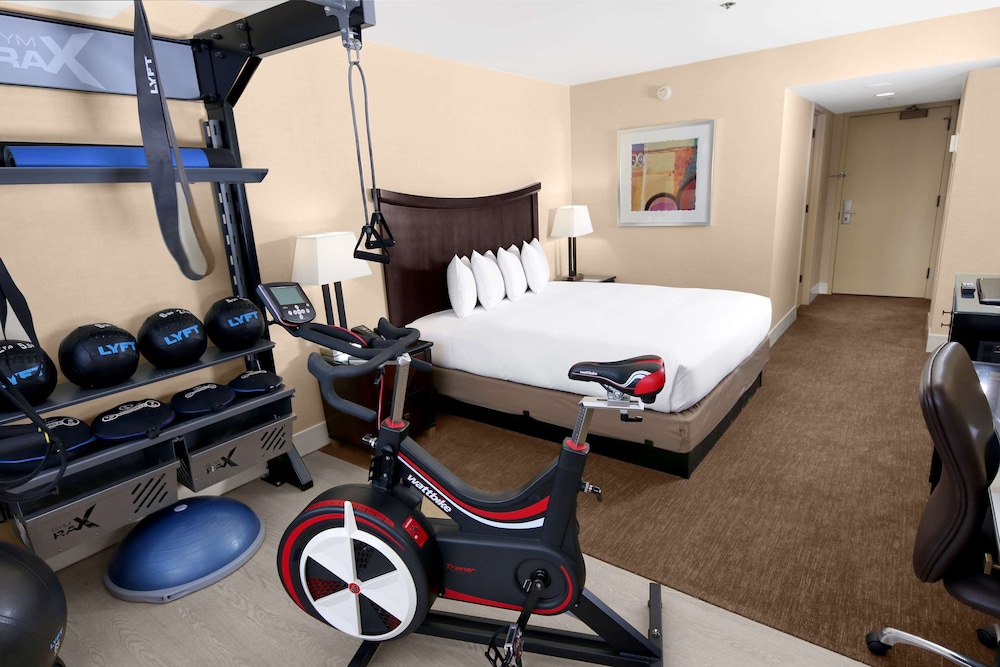 Room, 1 King Bed (Fitness Room) - Photo 5