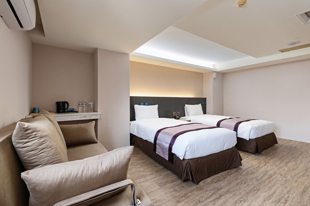 Superior Twin Room - Photo 3