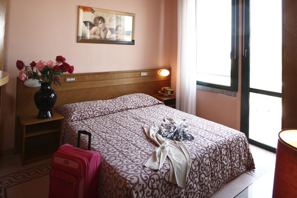 Quadruple Room, Sea View