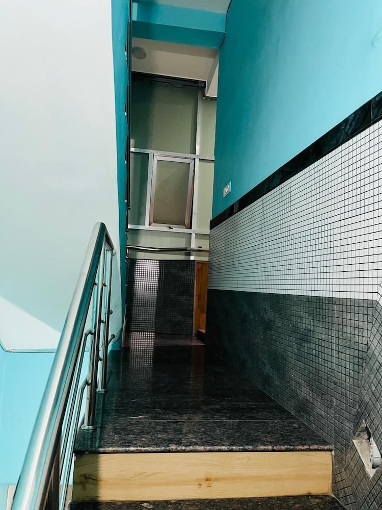 Comfort Shared Dormitory, City View photo 3