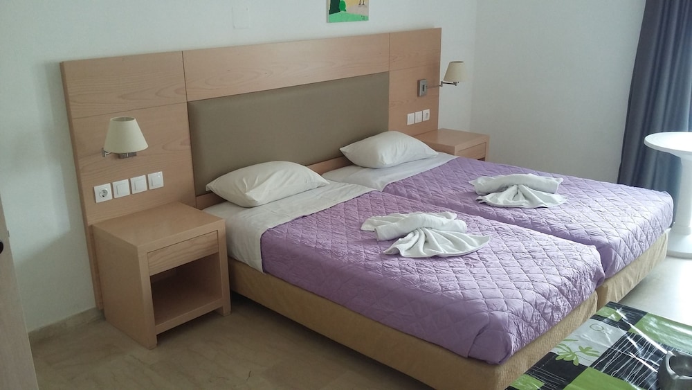 Economy Apartment, 1 Bedroom (for 4) photo 2