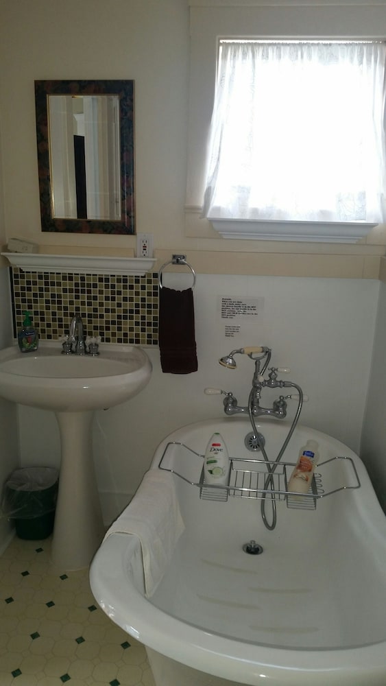 Rose Room (Adult Only) photo 2