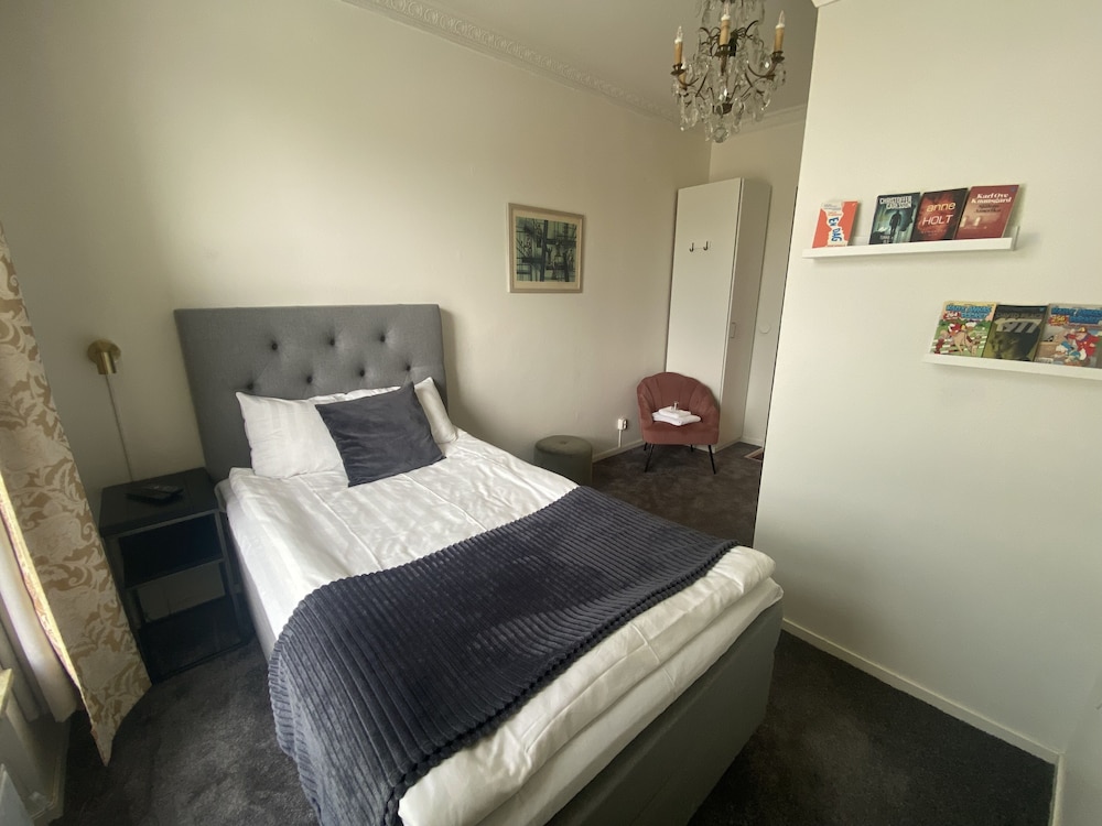 Superior Single Room, 1 Large Twin Bed (120cm)