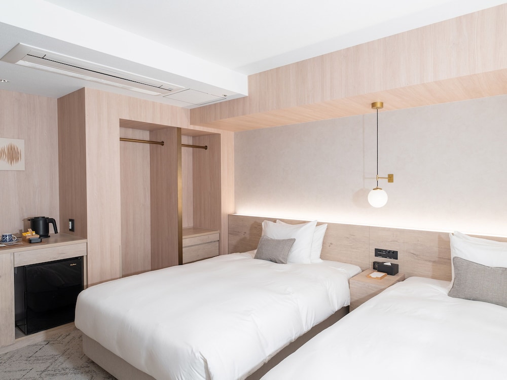 Standard Twin Room, Non Smoking - Photo 4