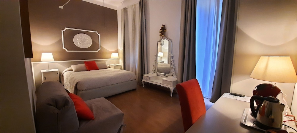 Grand Double Room, Balcony photo 1
