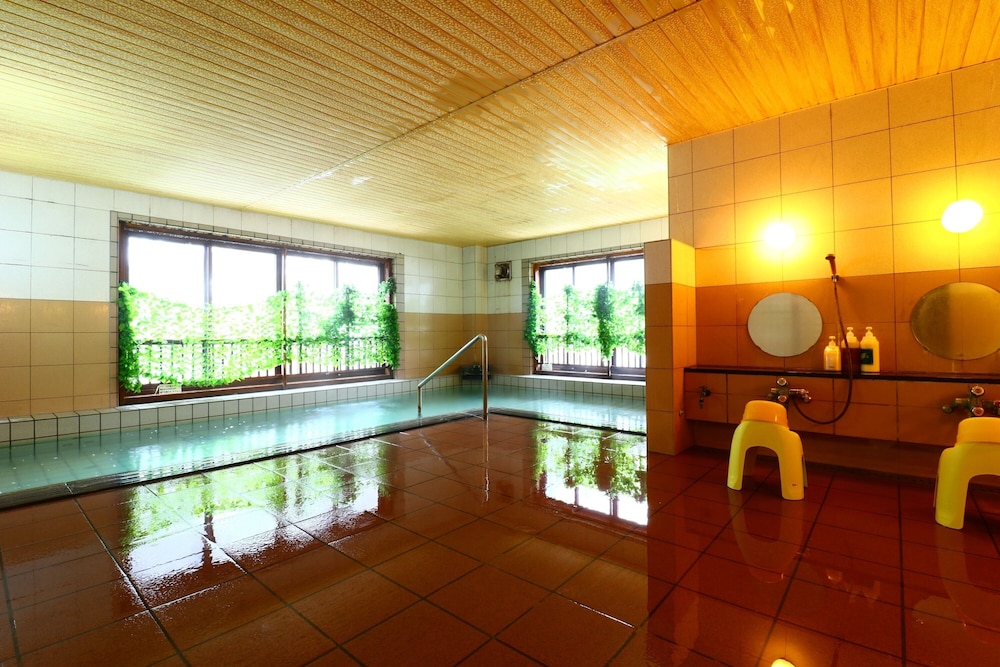 Japanese room with shared washroom for 4 people photo 2