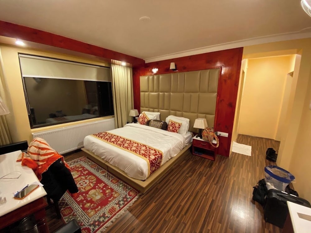 Deluxe Double or Twin Room photo 3