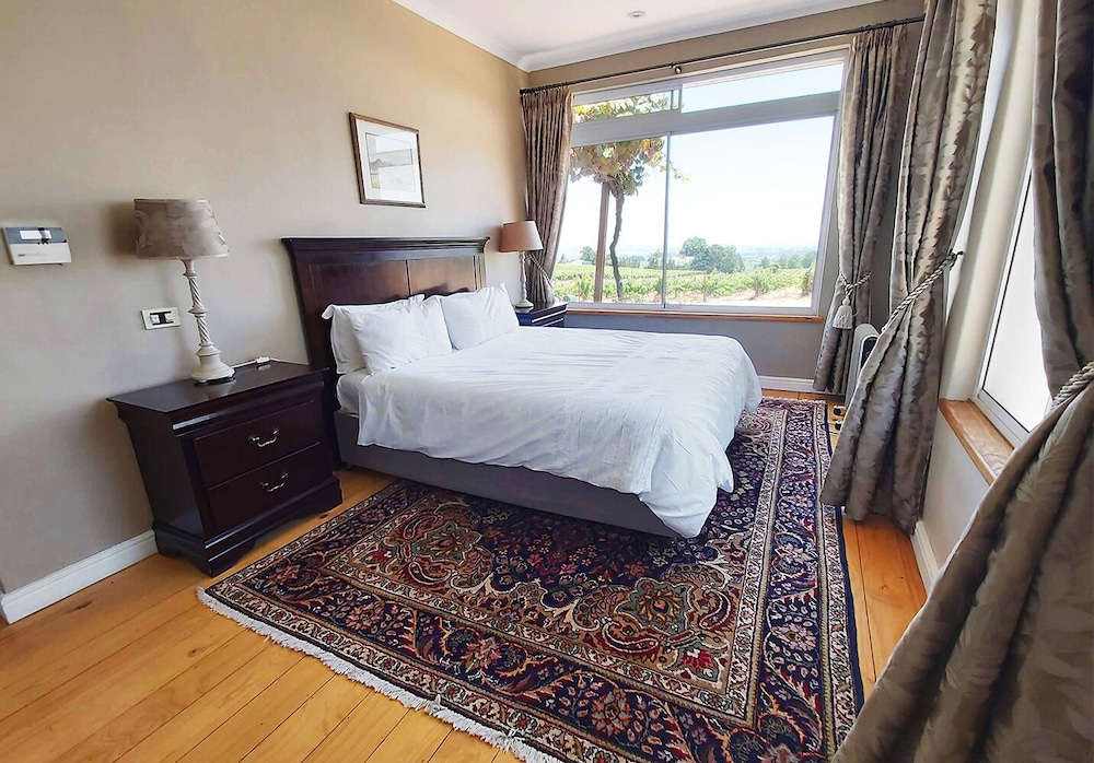 Family Apartment, 2 Bedrooms (Merlot) photo 1