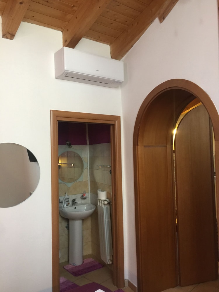 Standard Double Room Single Use photo 2