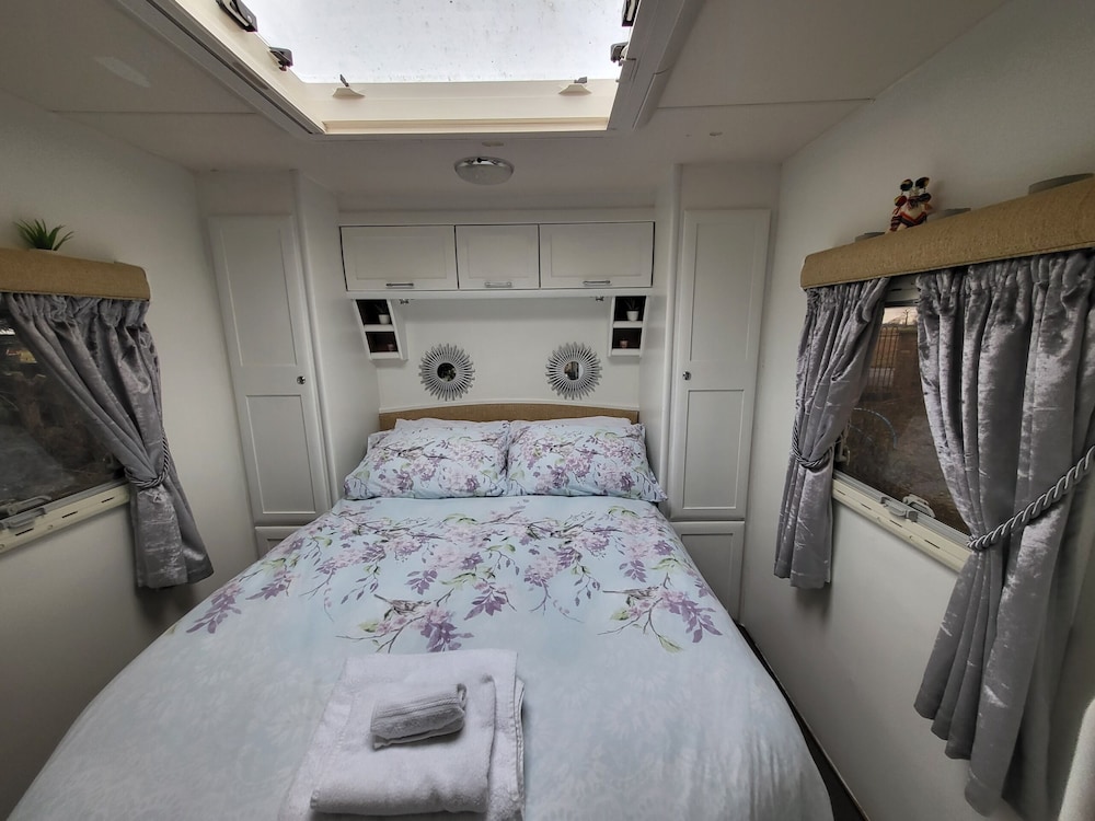 Standard Mobile Home, Ensuite (Nayeli) photo 3