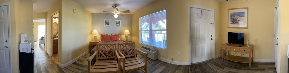 Deluxe 2 Bedroom Suite