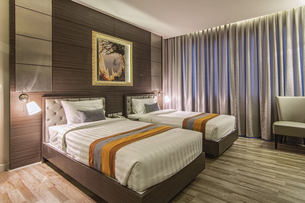 Superior Room, 2 Twin Beds, Non Smoking, Private Bathroom