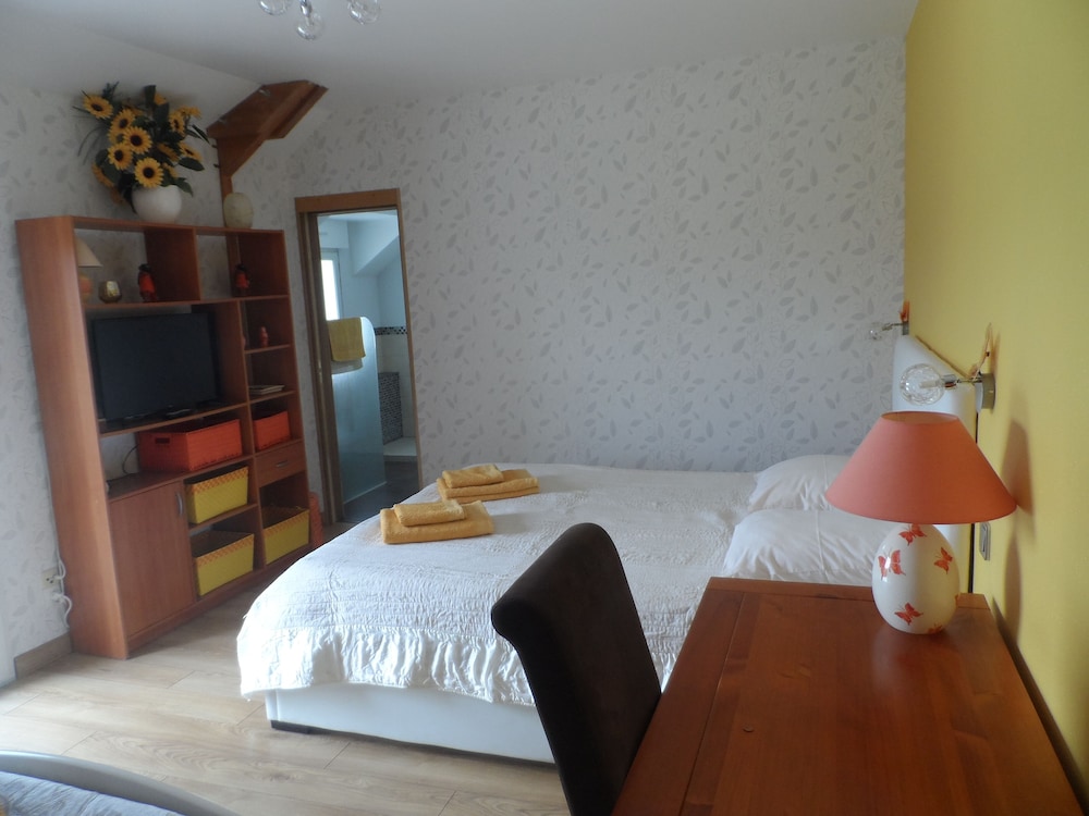 Triple Room (Ensoleillée) photo 2
