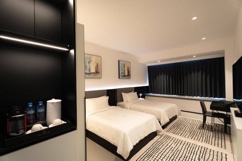 Superior Room, City View - Photo 7