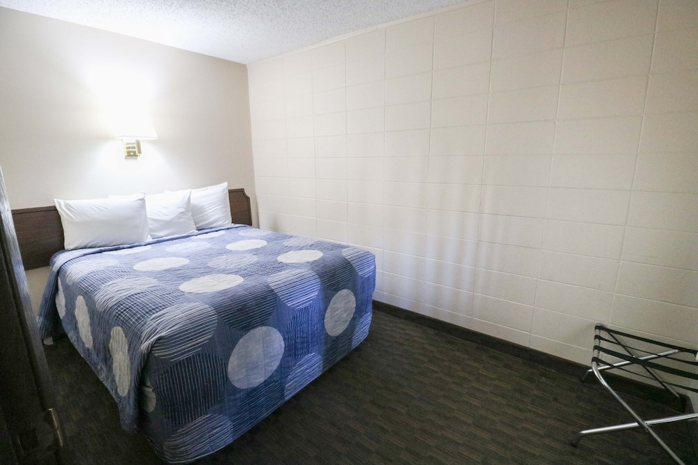 Family Triple Room, 2 Bedrooms photo 2