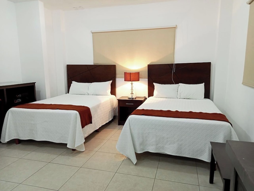 Comfort Room, Ensuite photo 2