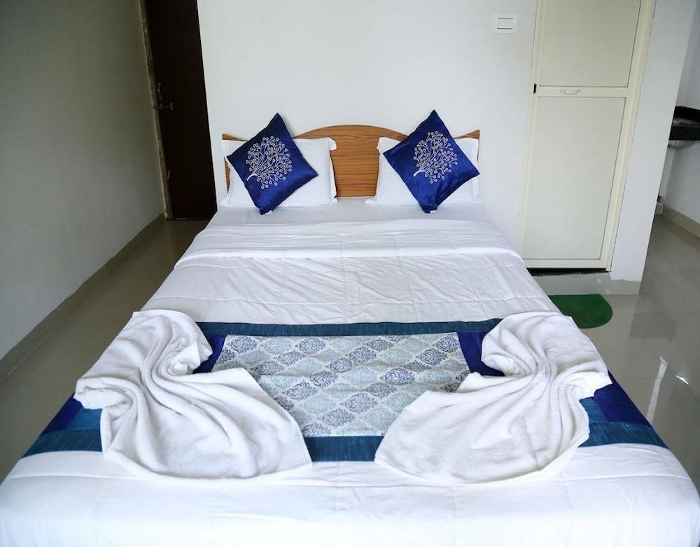 Deluxe Double Room, Non Smoking, Private Bathroom