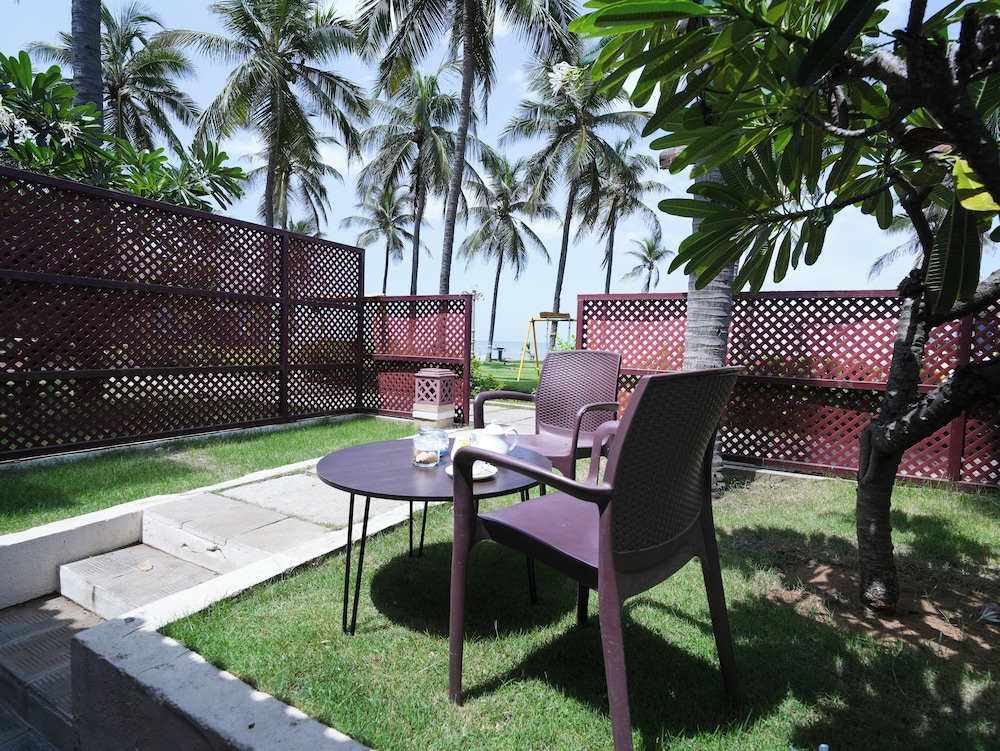 Deluxe Seaside Room with Private Sitout - Photo 4