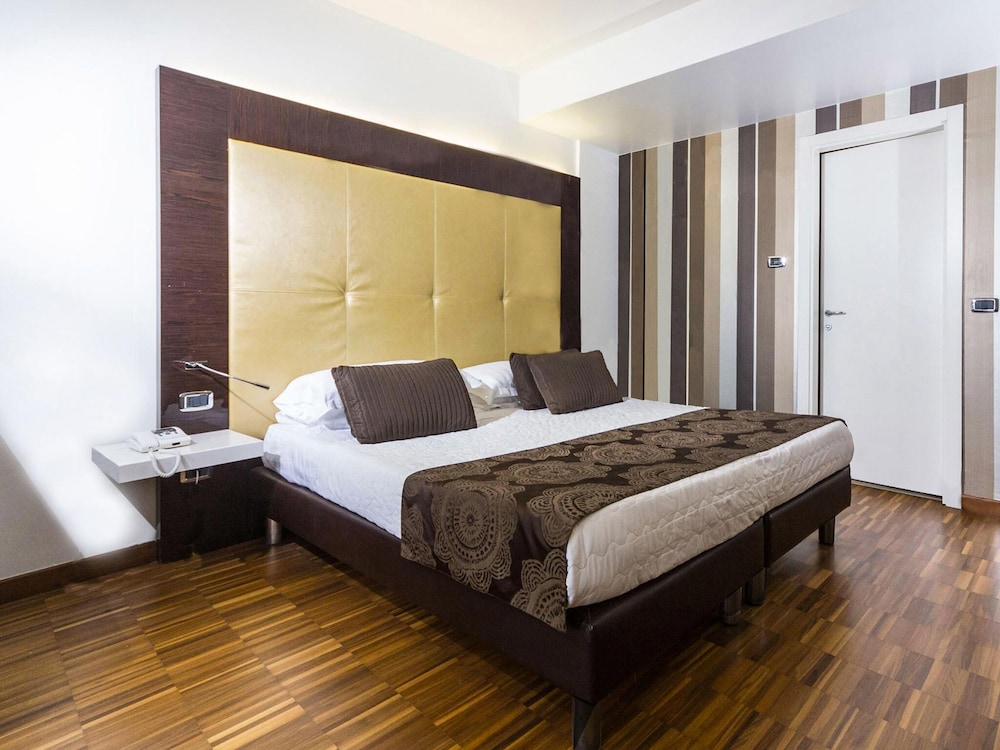 Premier Quadruple Room, Sea View