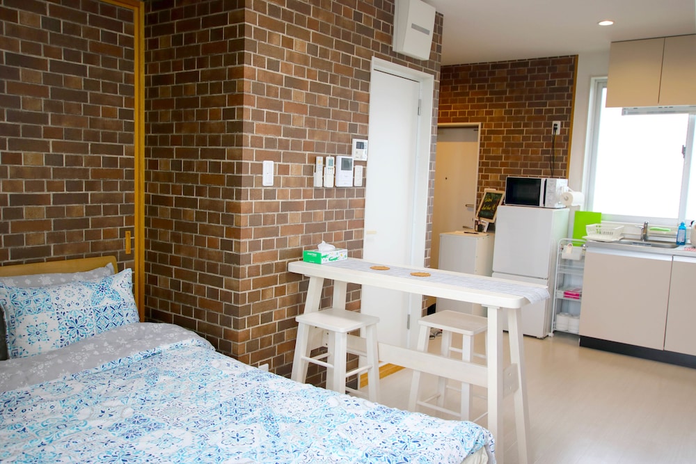 1 Bedroom, Apartment photo 1