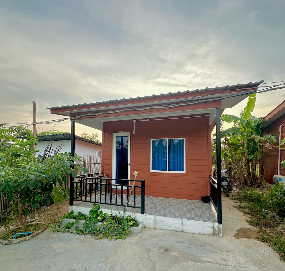 Basic Double Room, Balcony, Garden View photo 1
