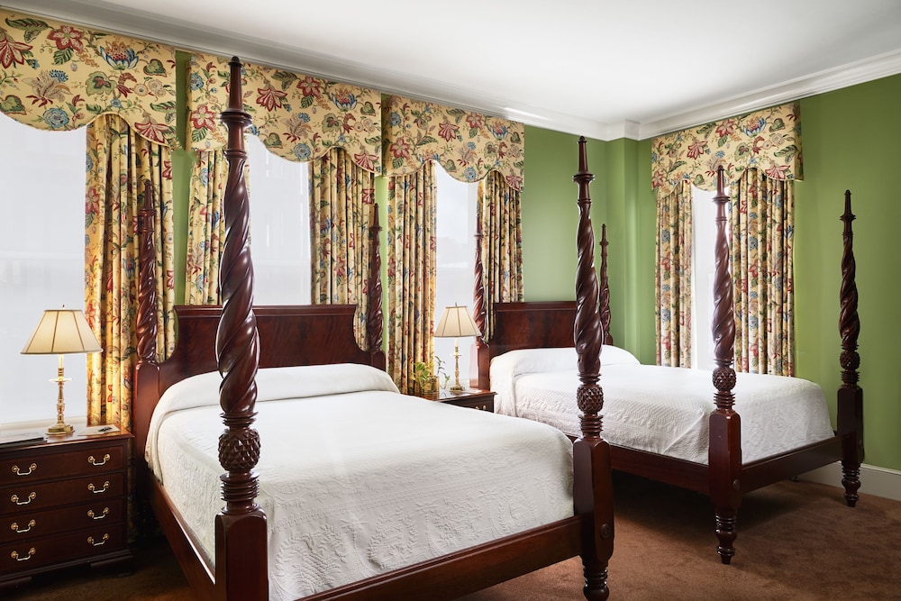 Premium Room, 2 Queen Beds photo 3