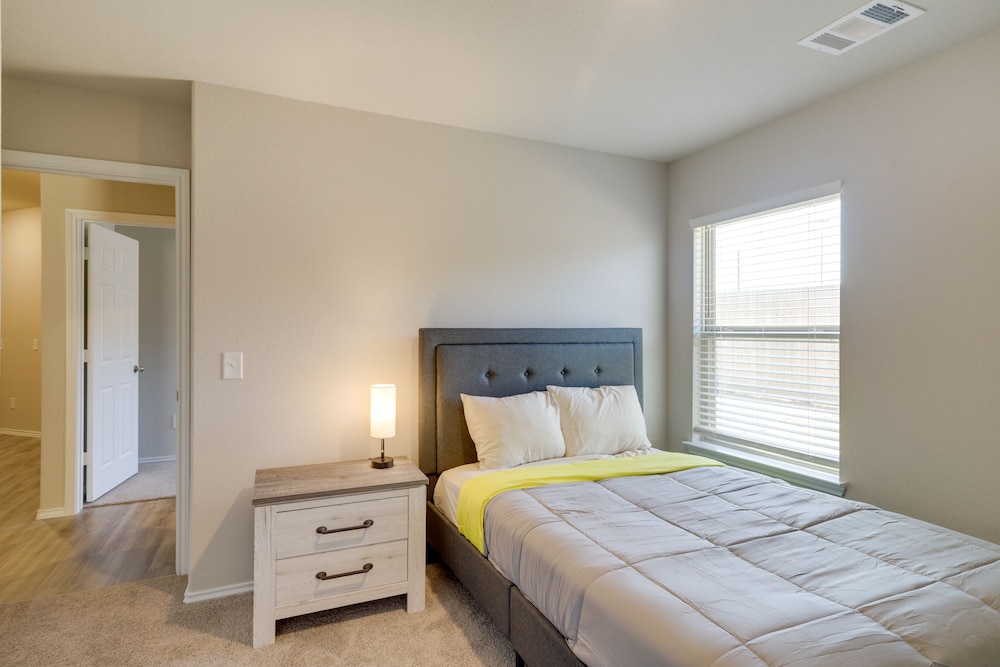 House (4 Bedrooms) photo 1