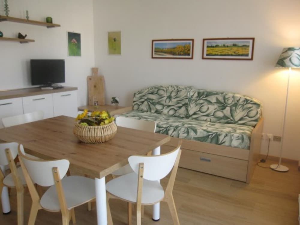 Apartment, 2 Bedrooms, Balcony, Garden View