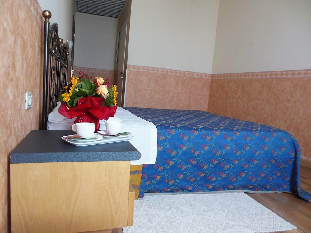 Double Room - Photo 4