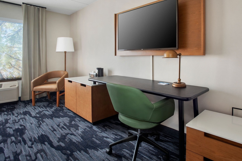 Room, 2 Queen Beds (Hearing Accessible) - Photo 4