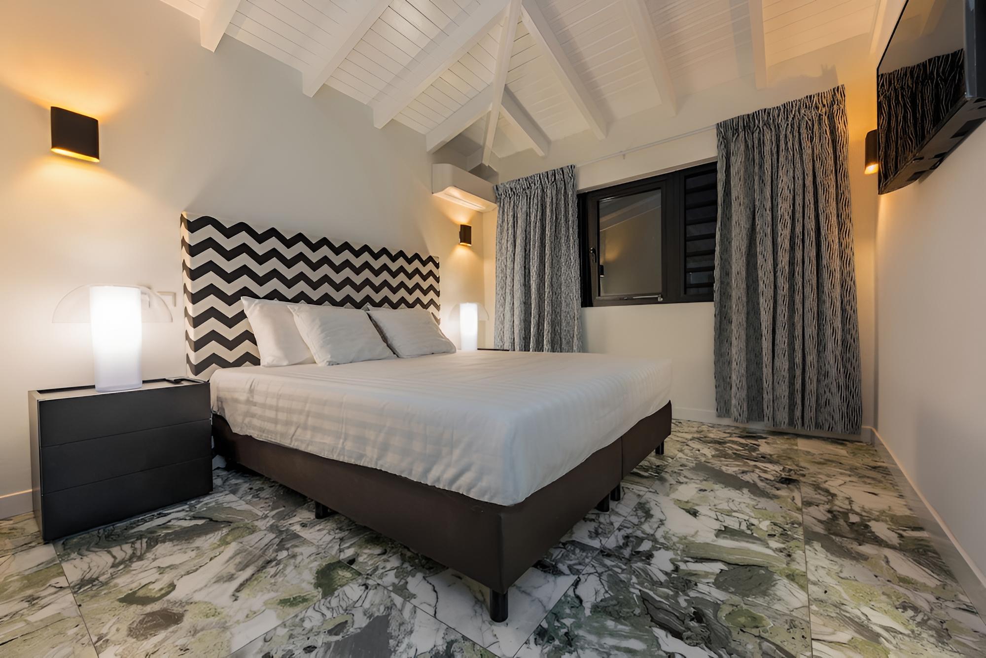 Royal Suite, 4 Bedrooms, Private Pool - Photo 2